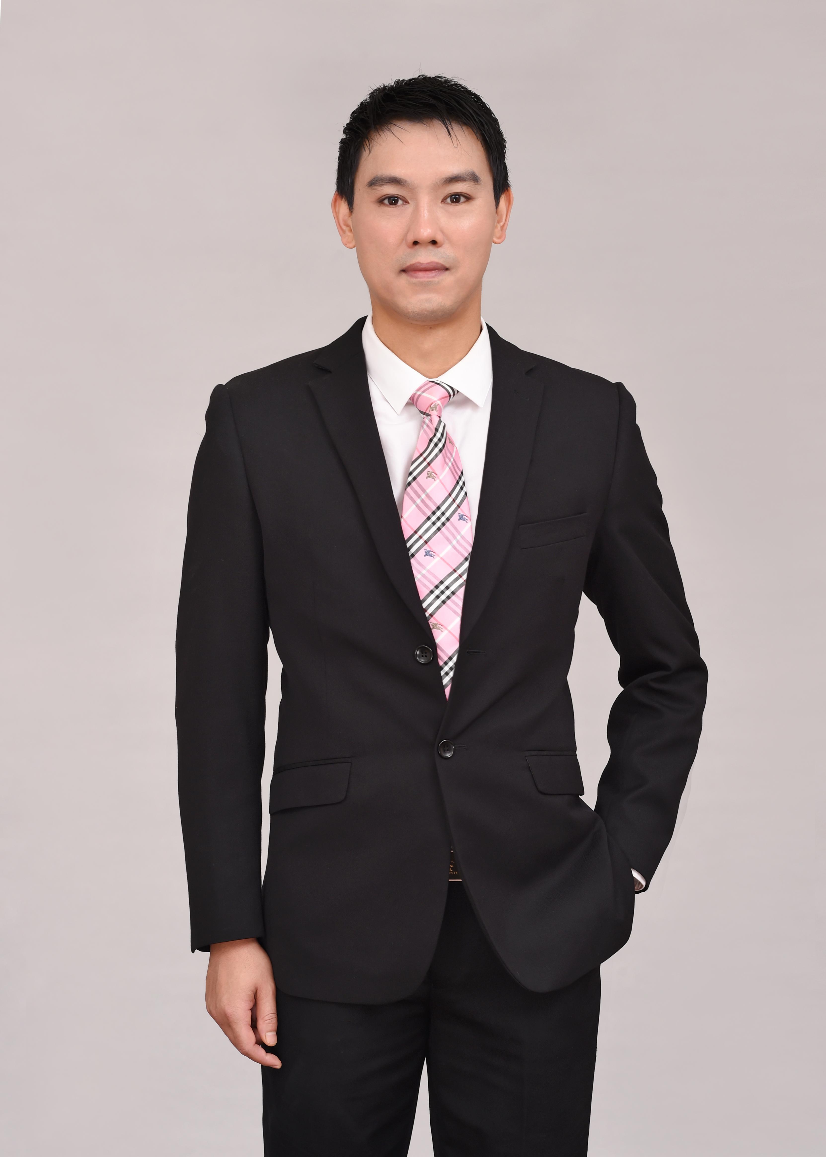 李育诚空间与展览设计总监